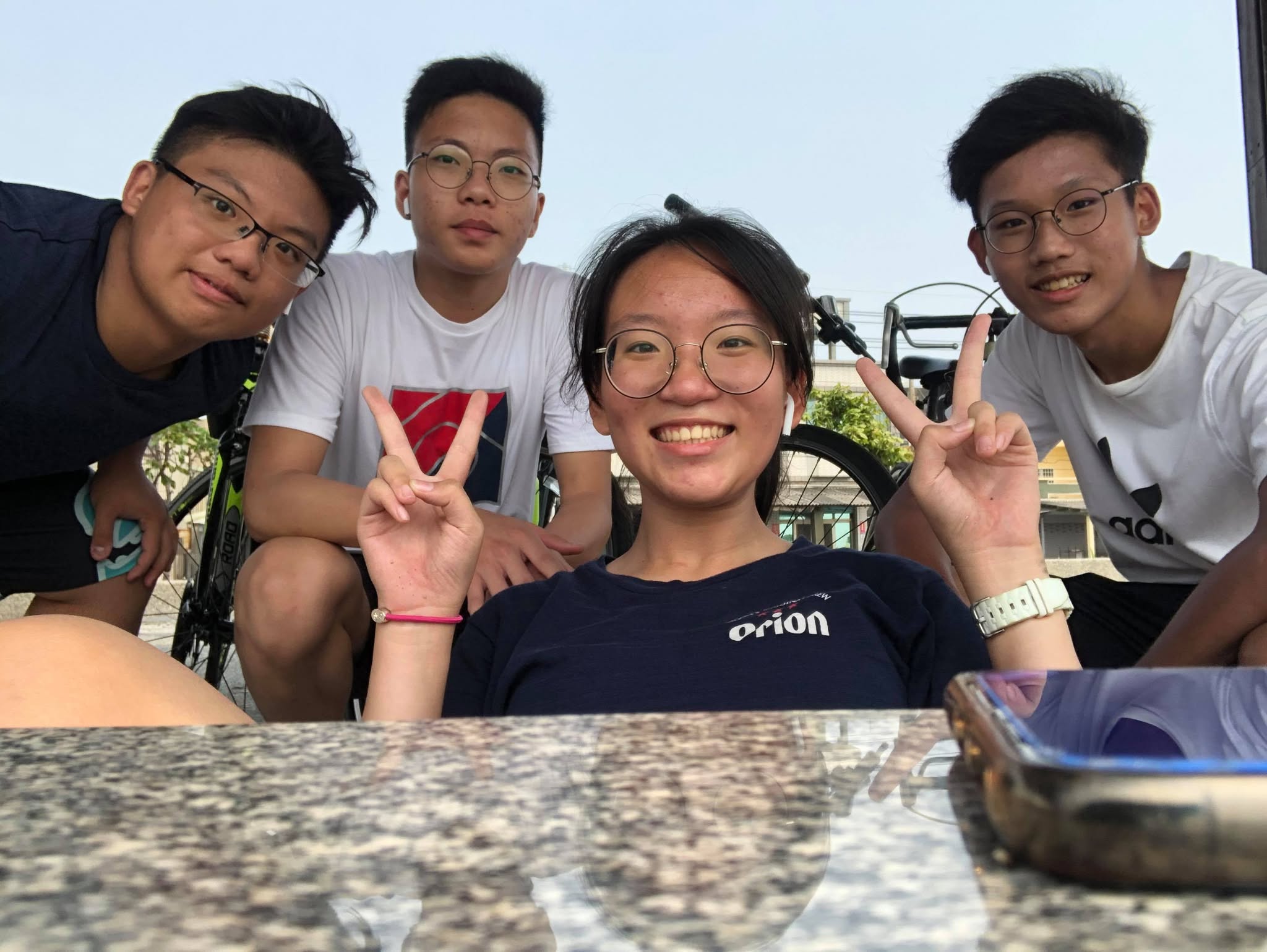 4